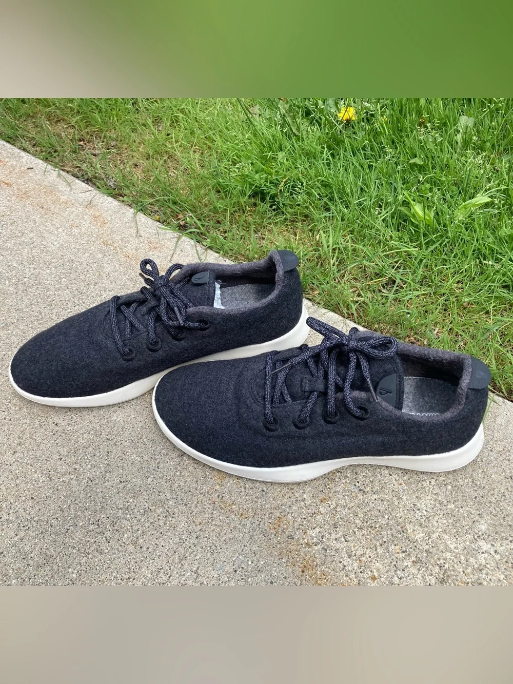 Allbirds Men's Size 11 Wool Runners Mizzles Merino Wool Dark Grey Sneakers